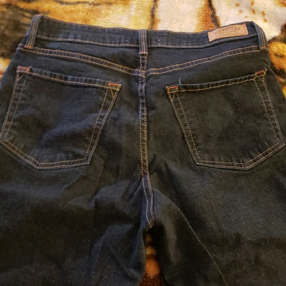 Shorts - Picture 2 of 2